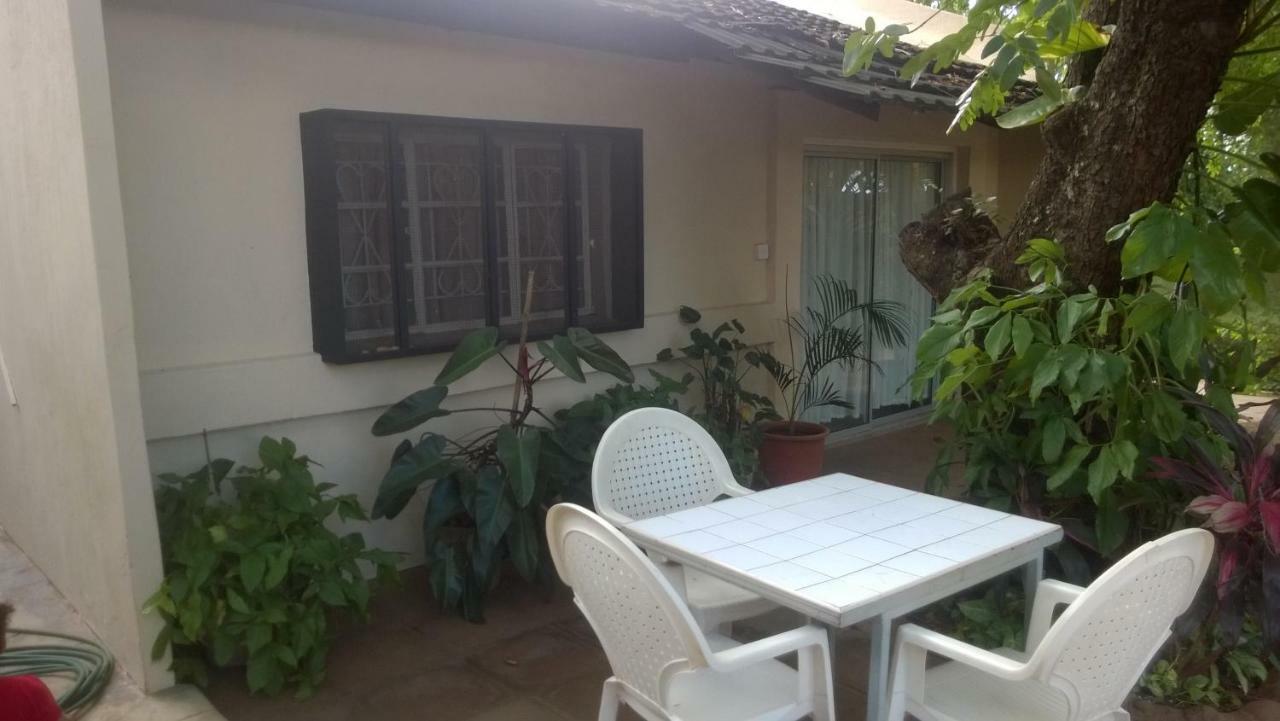 Gloria'S Bed And Breakfast Livingstone Exterior photo